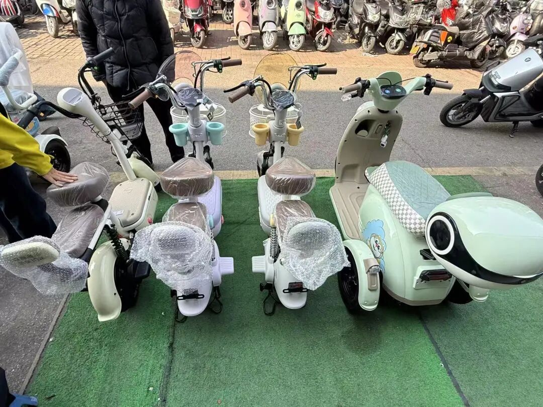 岳阳电动车市场一夜变天：新国标车遇冷，电摩成香饽饽！