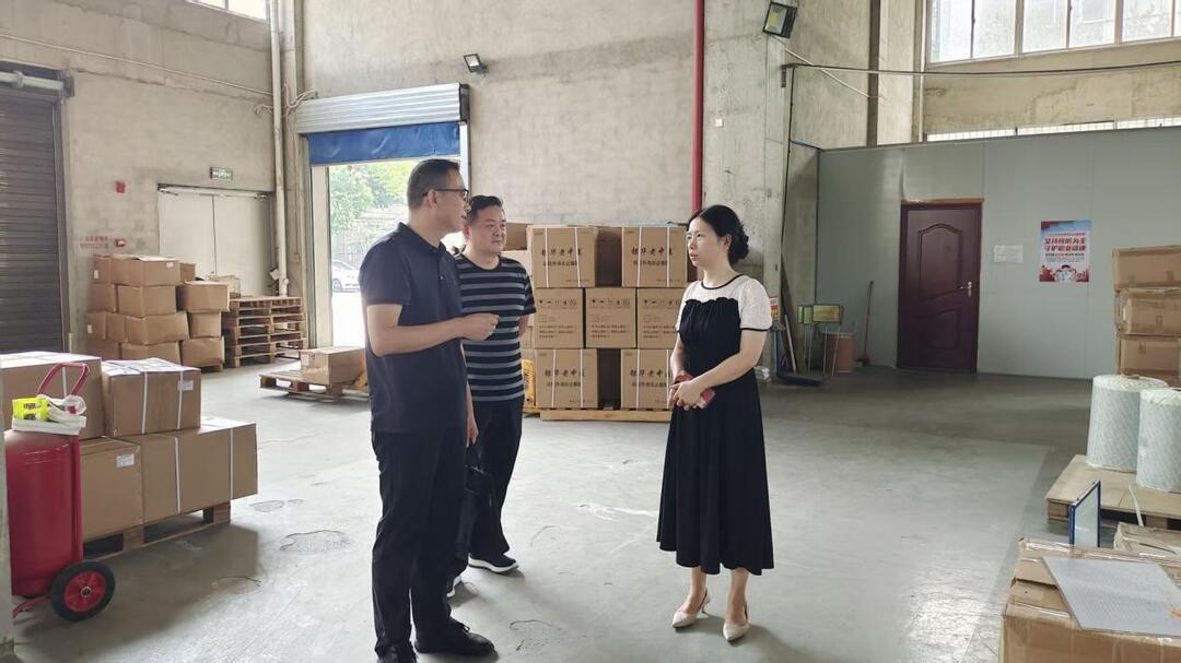 岳阳市君山区自然资源局：上门服务助企纾困，持续优化营商环境