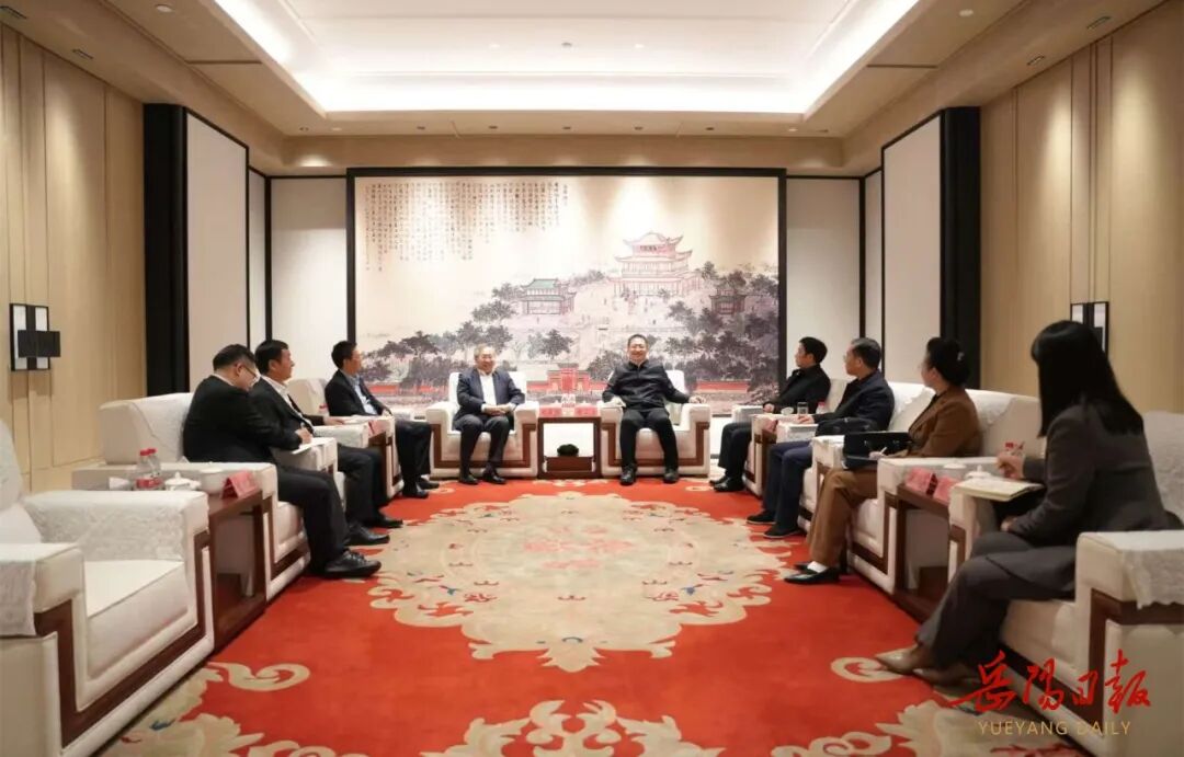 谢卫江会见中国物流集团董事长刘敬桢一行